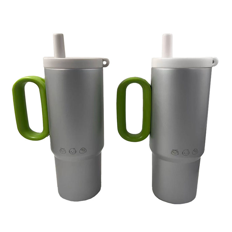 Oversized Travel Cup na may Handle at Takip