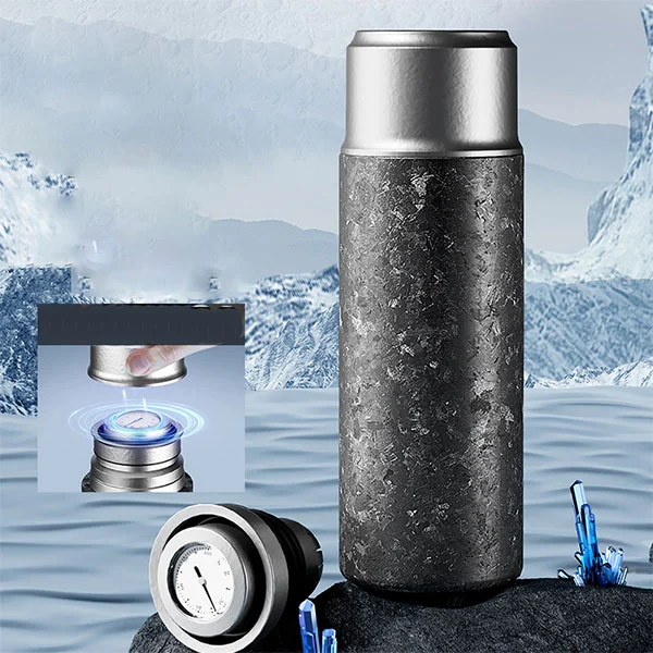 Titanium water bote na may magnetic takip